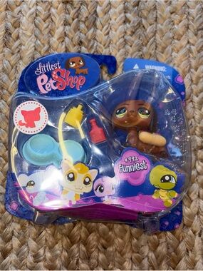 Littlest Pet Shop Brown Dog Figure with Blue Accessories